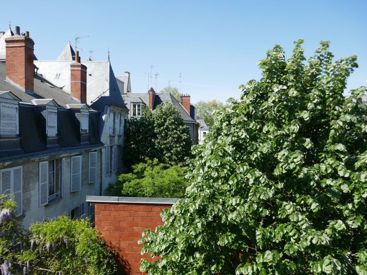 L Escalier Rouge Apartment Tours Bagian luar foto